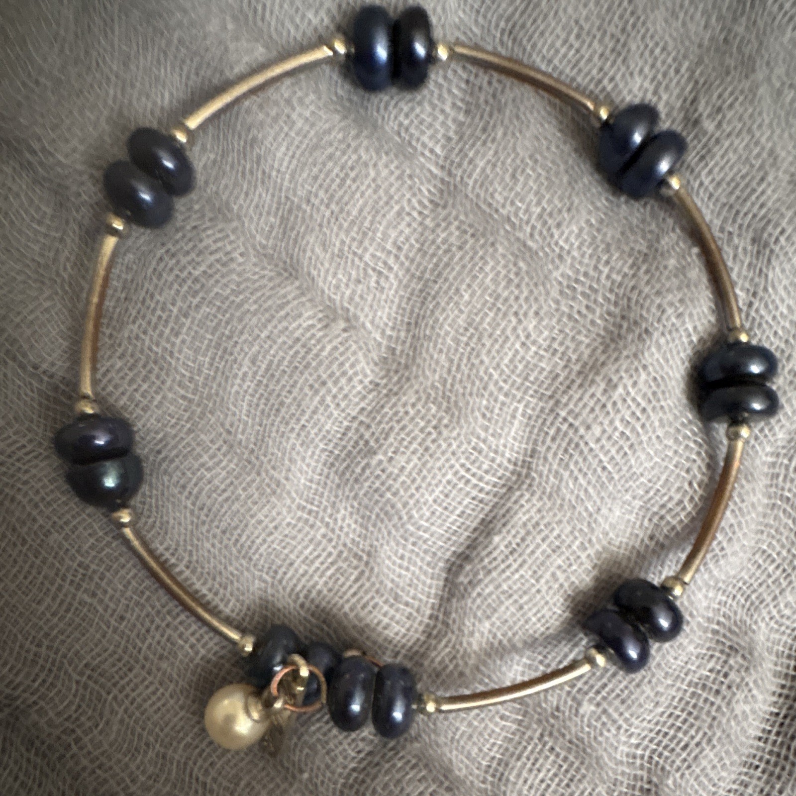 Vantel Pearls Blue Baroque Pearl Beaded Bangle Bracelet Dangle Charm Signed