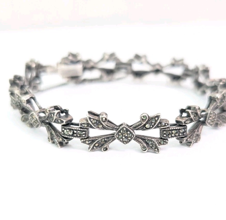 Sterling Silver And Marcasite Bracelet Art Deco Style 6.5 Inch Safety Chain