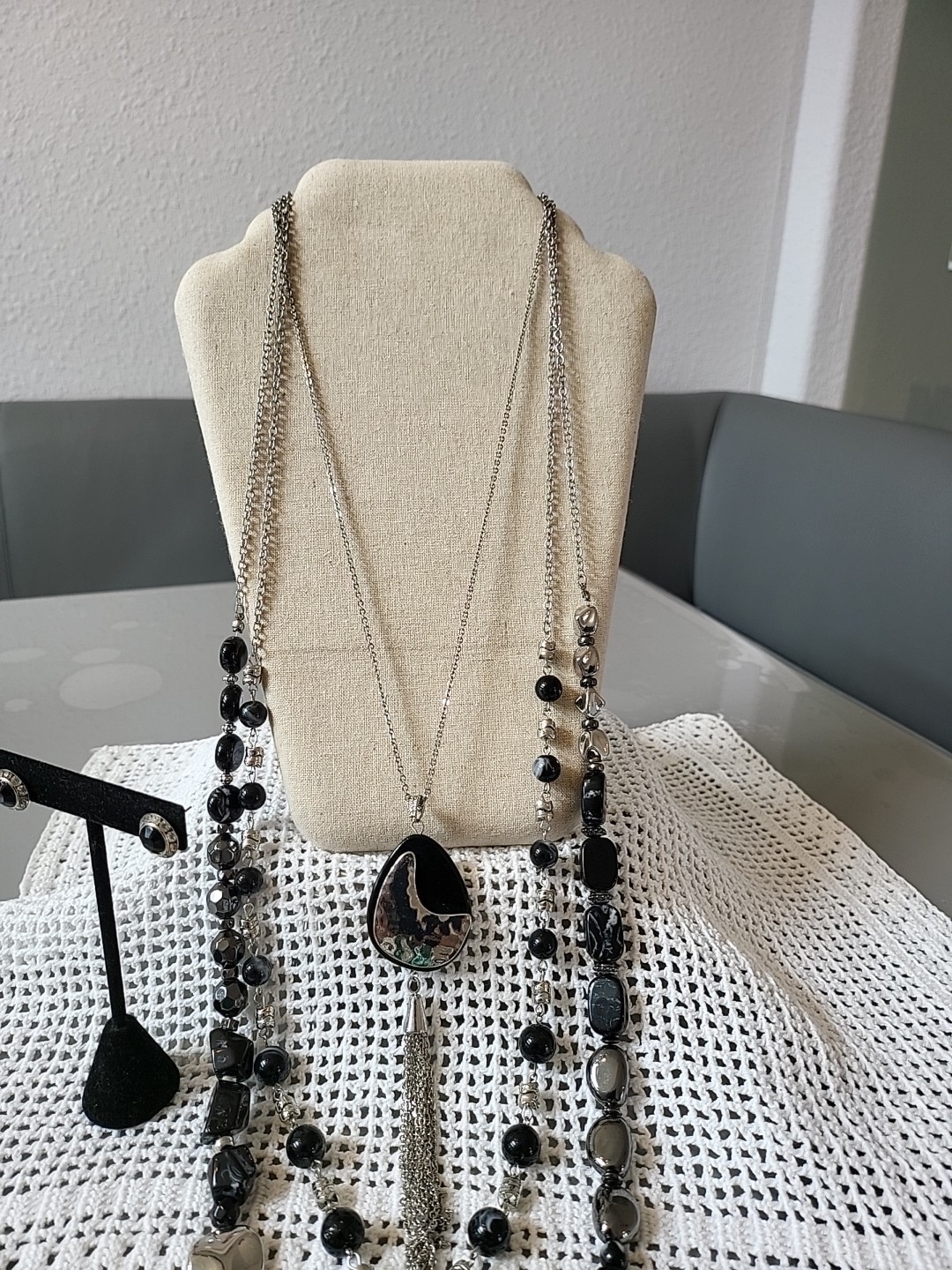 Vintage Necklace Earrings Black Silver Gold Mezanite Rhinestones Jewelry B9