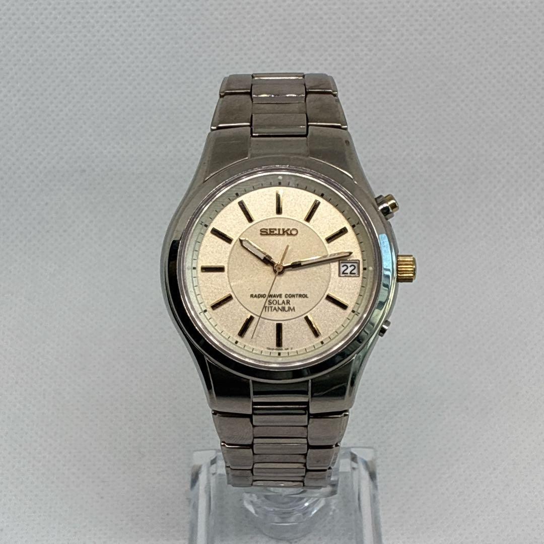 Seiko Men’s Watch Radio Solar Titanium Date Spirit Gold Japan 0713801