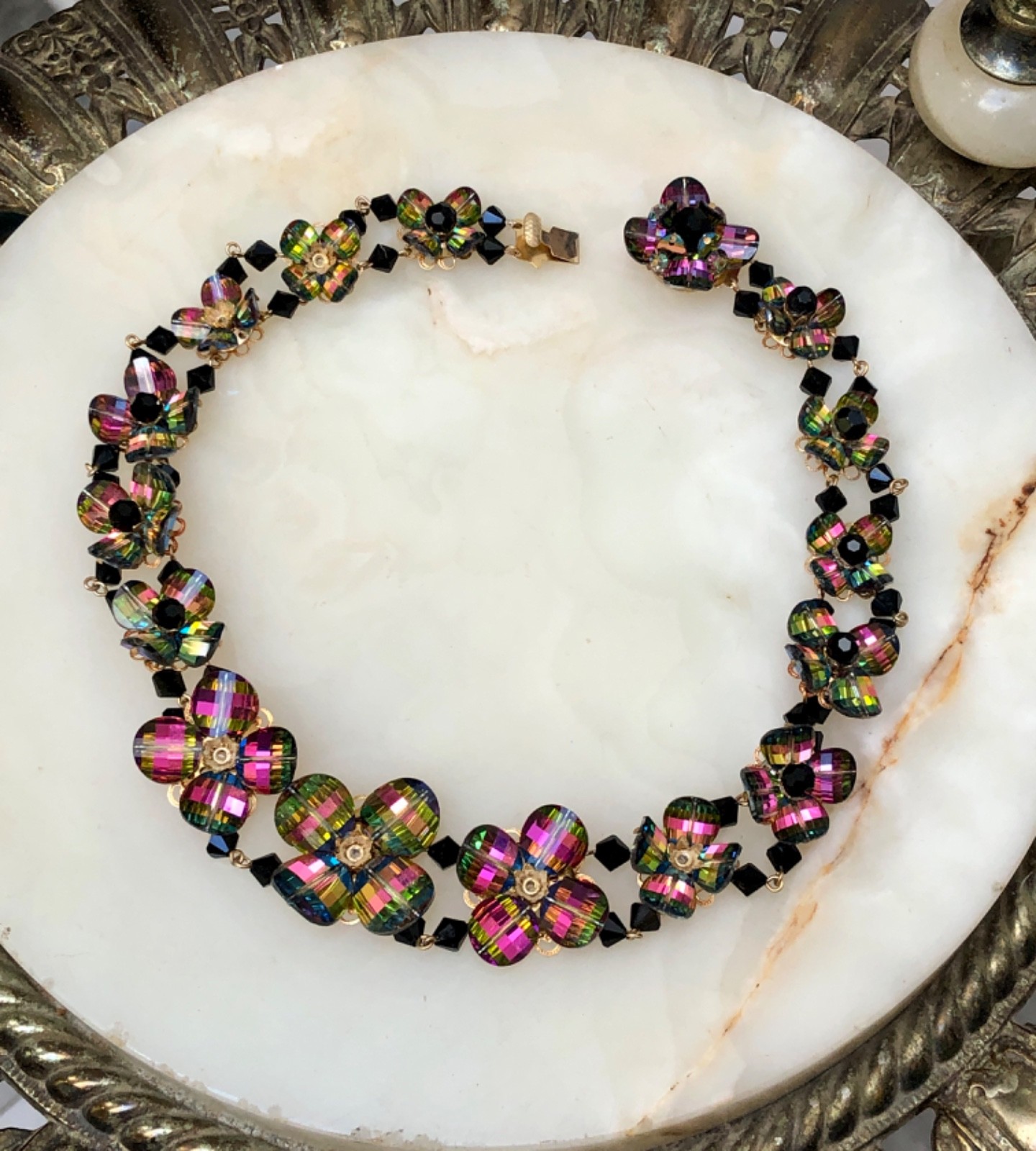 VTG 1950s 60s WESTERN GERMANY Margarita Heliotrope & JET GLASS BEAD BIB Demi