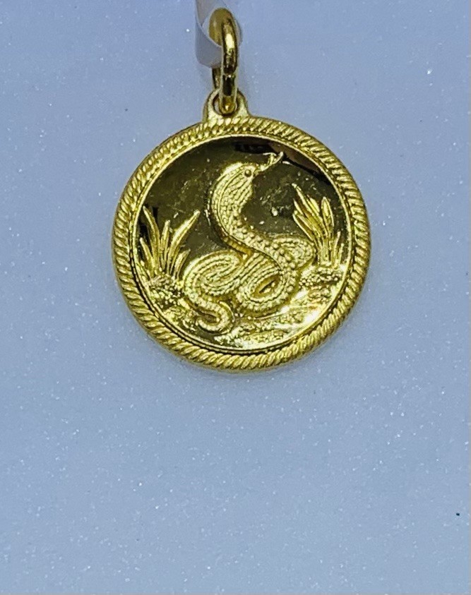 24k Solid Yellow Gold Shaped Round Snake Diamond Cut Pendant 2.33Grams