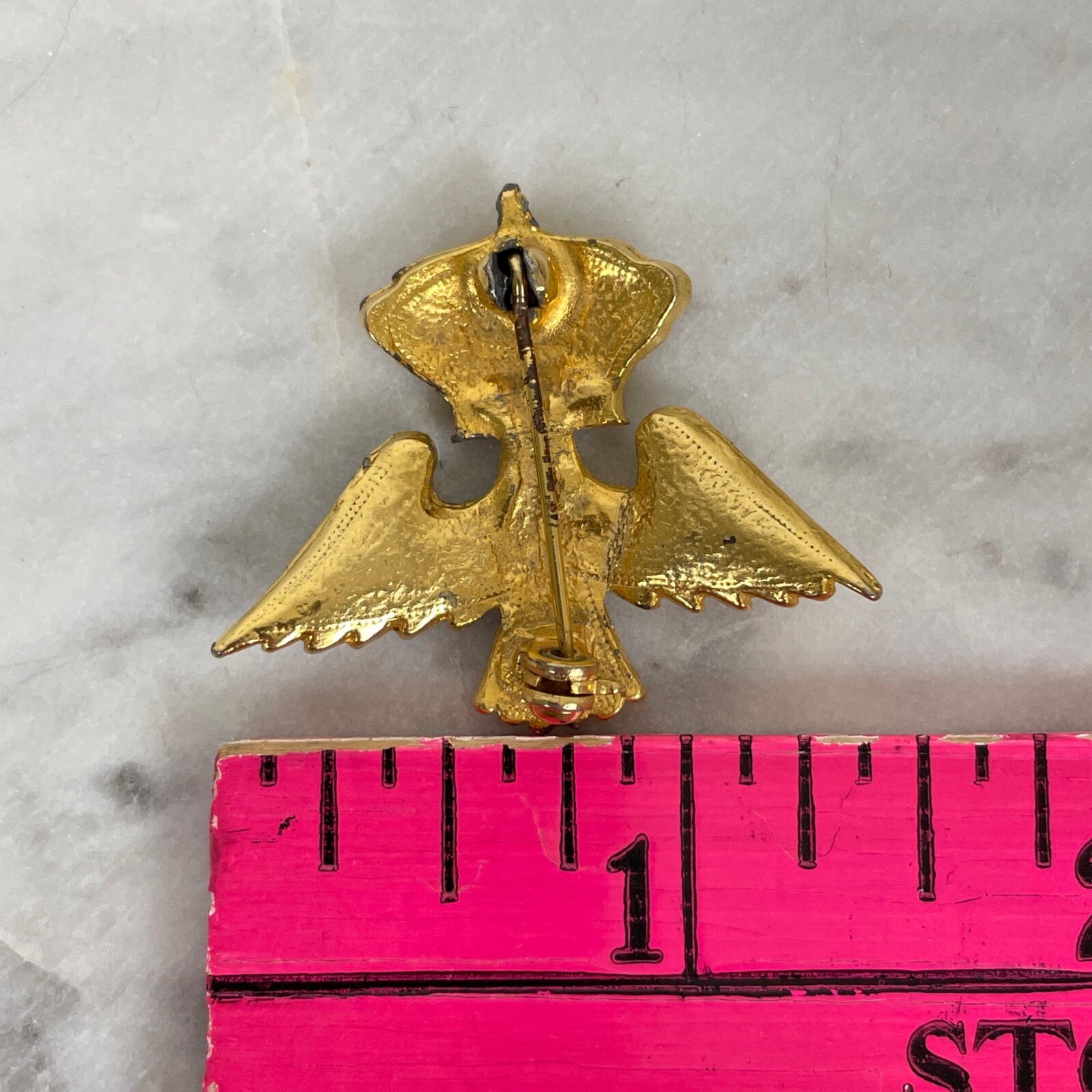 Vintage Gold Tone CROWN EAGLE WINGS BROOCH Royal Queen Rhinestone Jewelry 50s ?