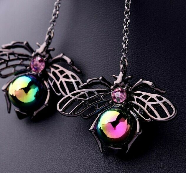 US Seller Betsey Johnson Crystal Black Pearl Bee Insect Long Dangle Earrings