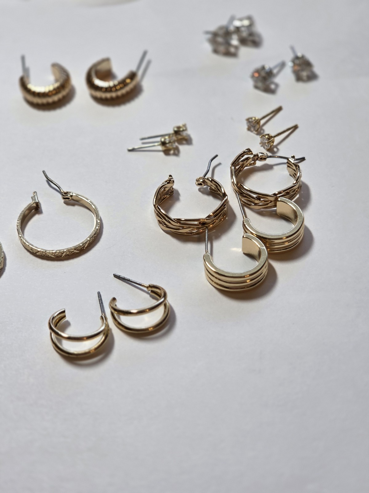 Gold Costume Jewlery Lot Earrings Rings