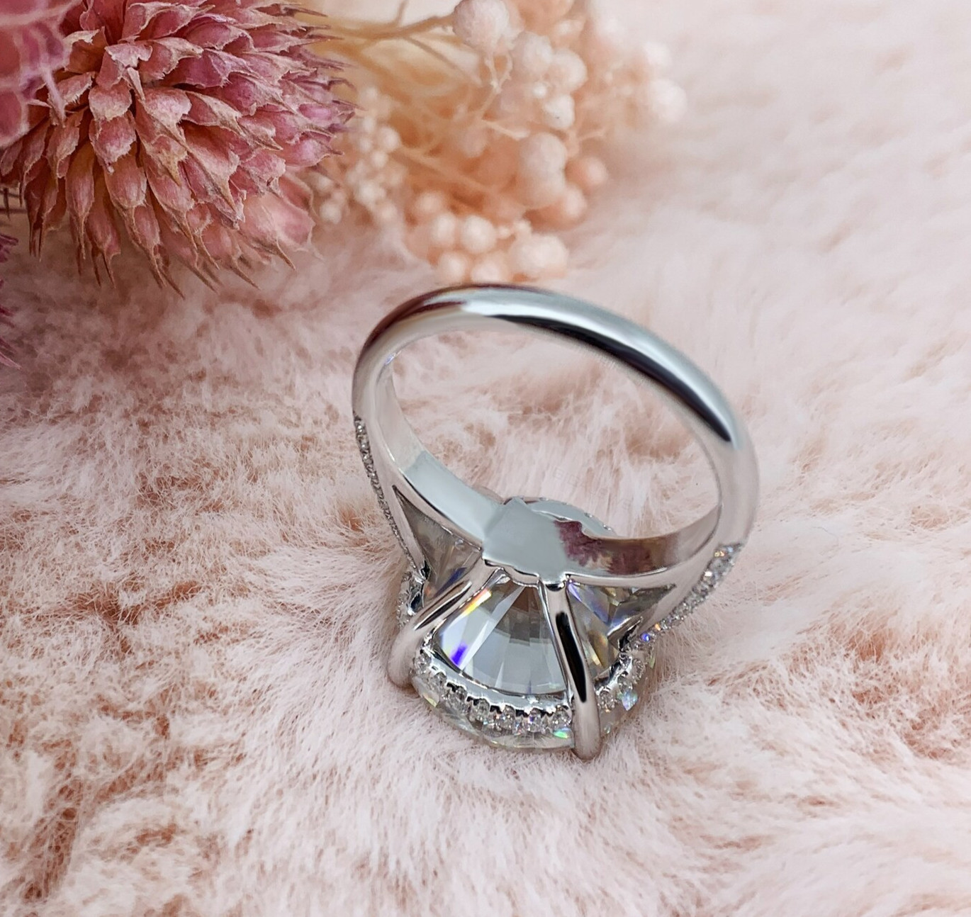RARE 10.00 Ct, Certified White Diamond Ring,Tariffs FREE & Matching Studs .