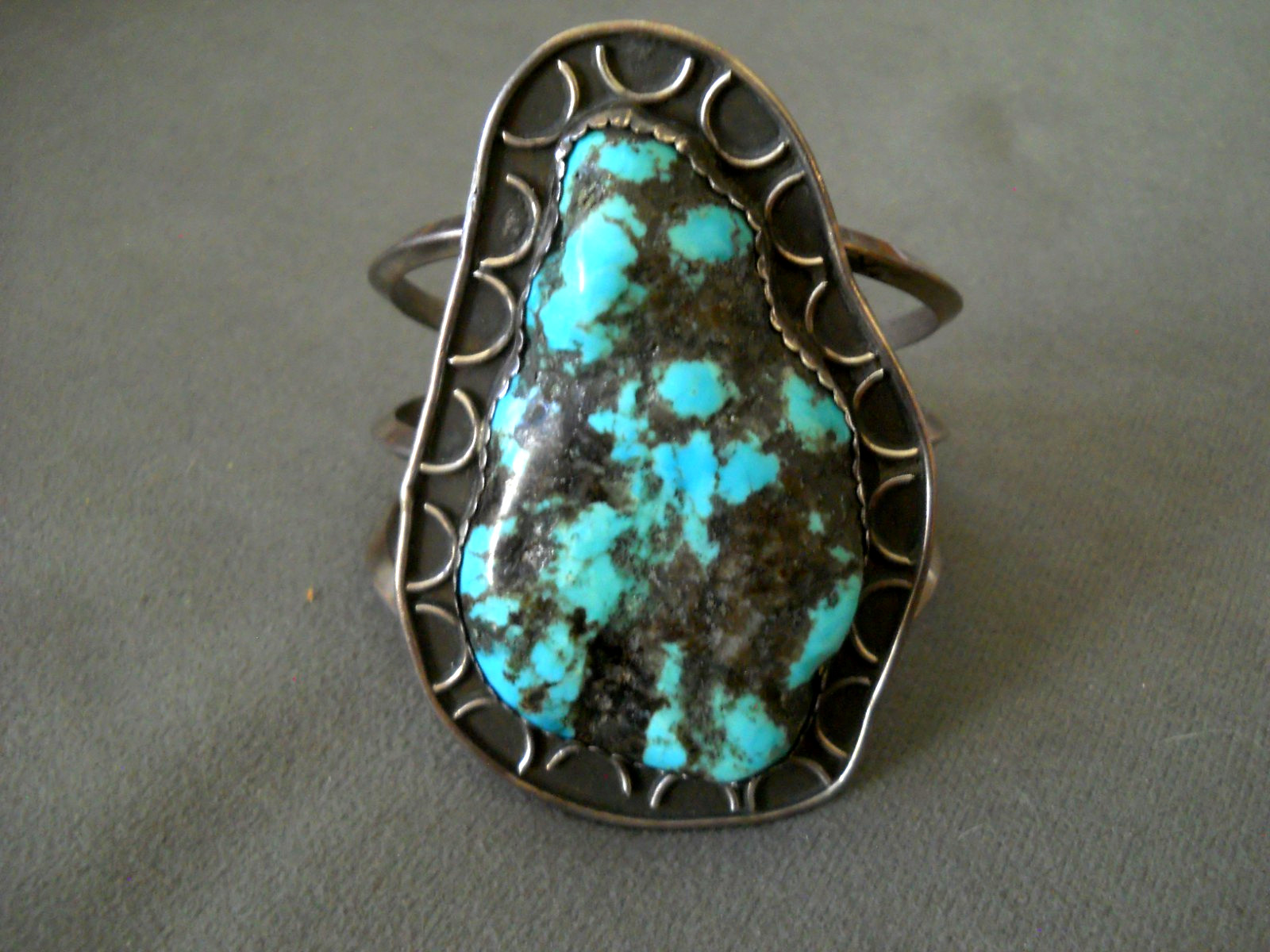 Native American Navajo Rich Blue Turquoise Nugget Sterling Silver Cuff Bracelet