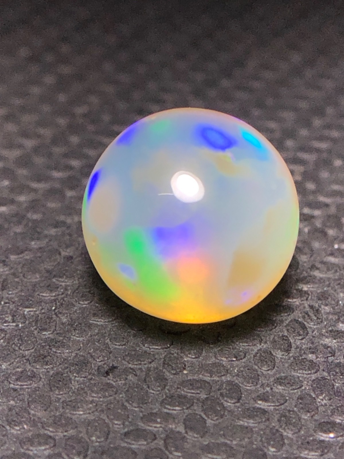 8.40 MM Ethiopian Opal Sphere Ball, White With Rainbow Fire Loose Gemstone