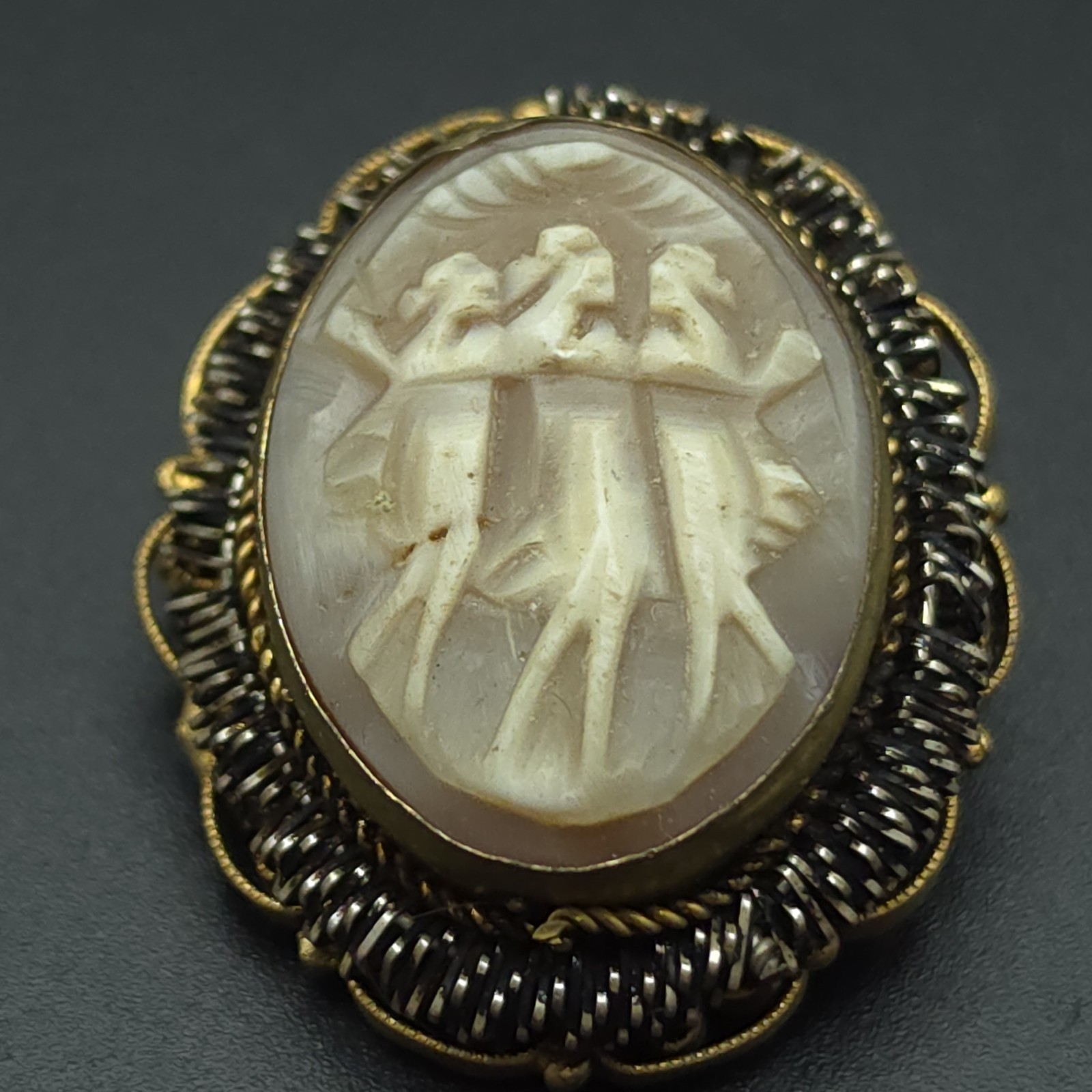 Antique Edwardian Carved Shell Three Graces Cameo Pendant Brooch Gilt Filigree