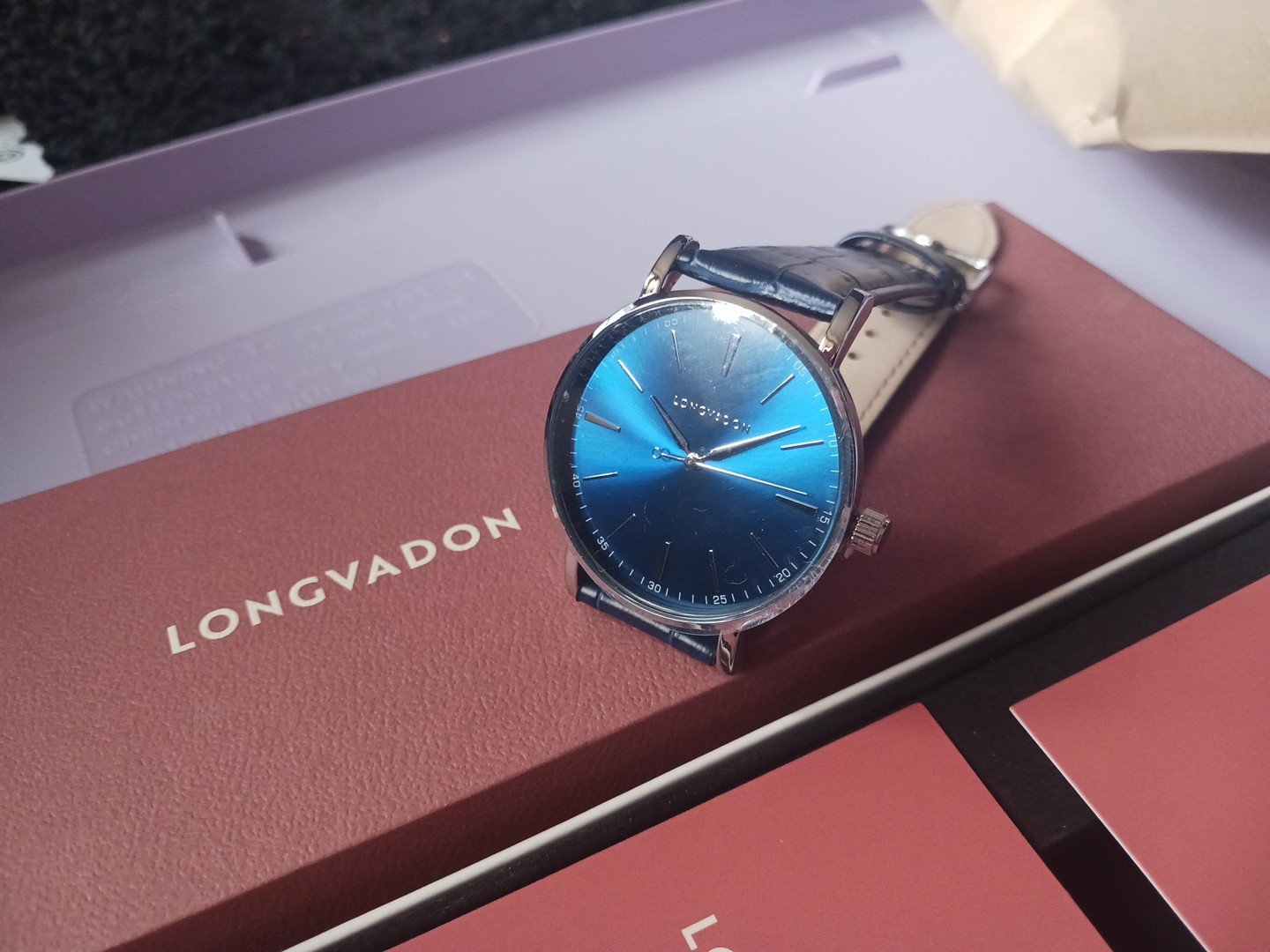 Longvadon Classic Bleu Nuit Men’s Wristwatch Blue Leather Strap Stainless Steel