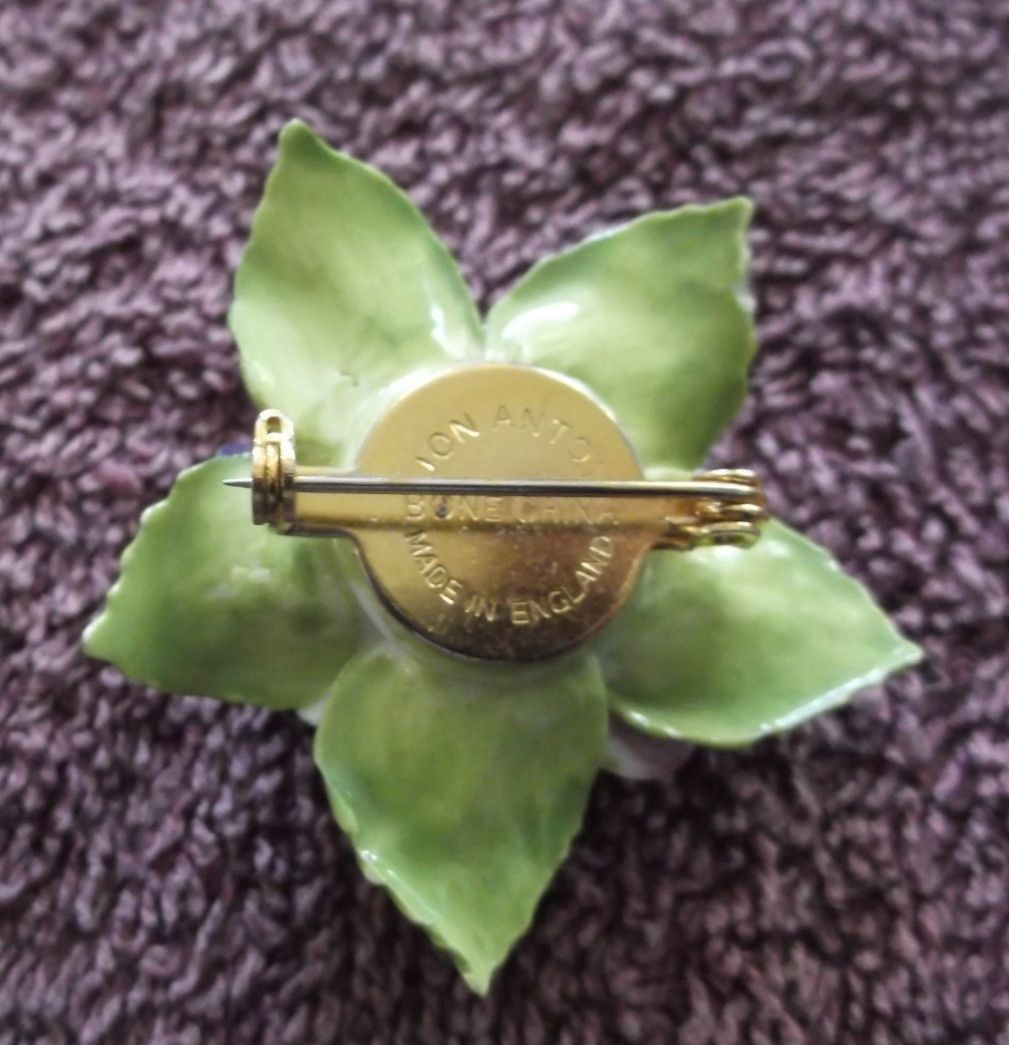 Vintage Jon Anton Made In England Bone Chine Flower Brooch