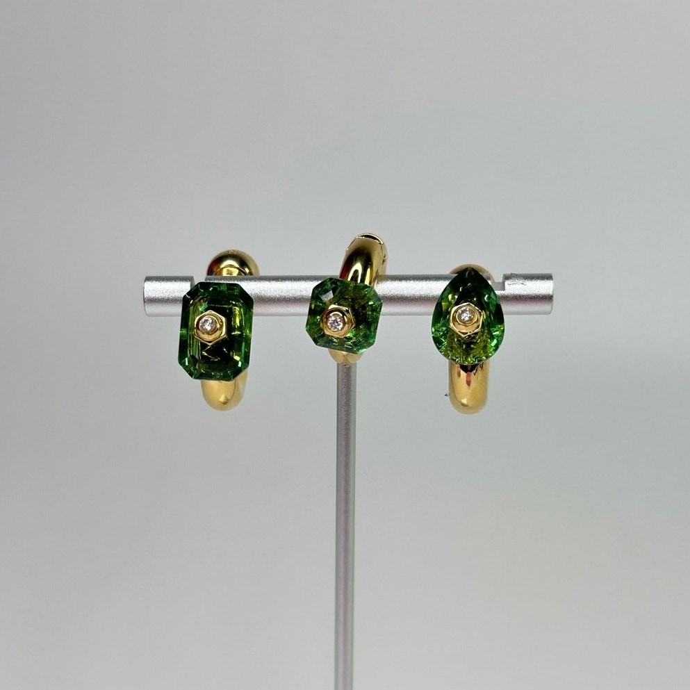 Swarovski Numina hoop earrings Set (3), Mixed cuts, Green, Gold-tone plated