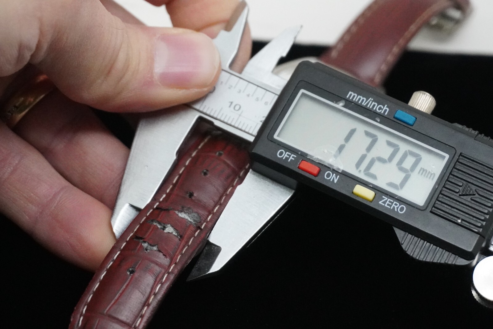 Accutime Mickey Mouse 0718 mck623 Quartz Watch With Box