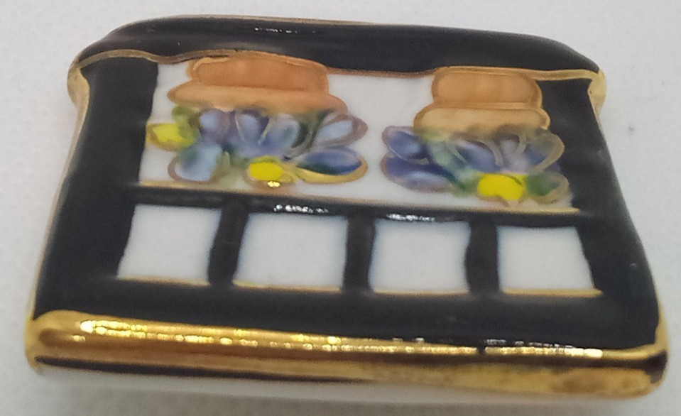 Vintage Ceramic Enamel Flower Pots On Window Sill Brooch Pin Gold Tone Accents