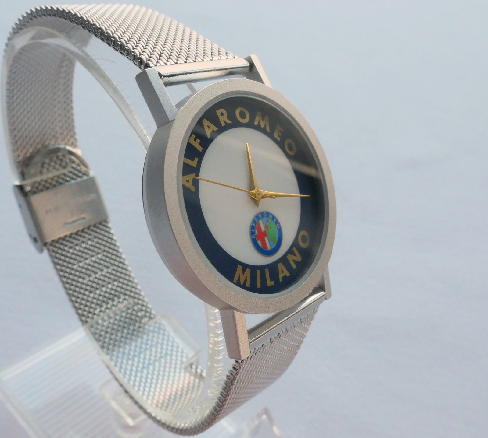 Alfa Romeo Milano Spider Classic Driver Pilot Racing Sport Car Accessory Watch