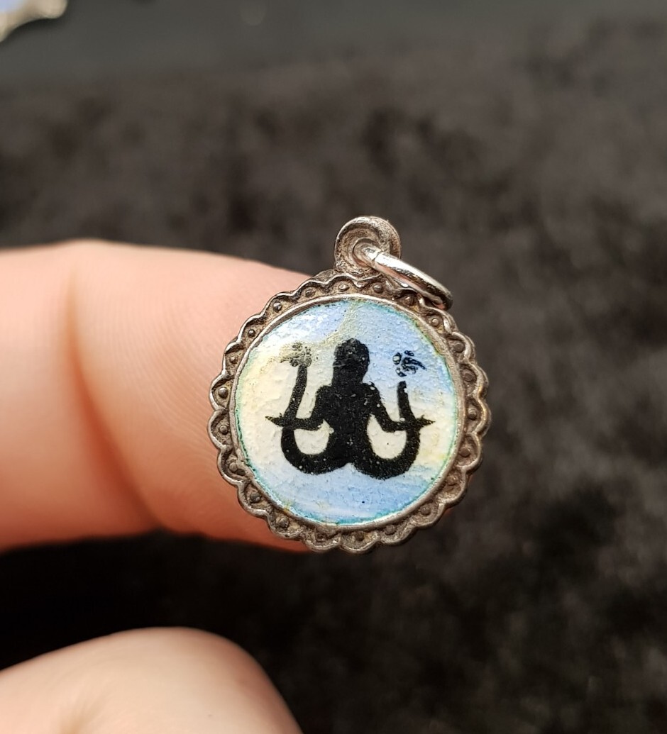 Small Vintage 900 KARO Silver Enamel Unknown Design Pendant Charm. Enamelled