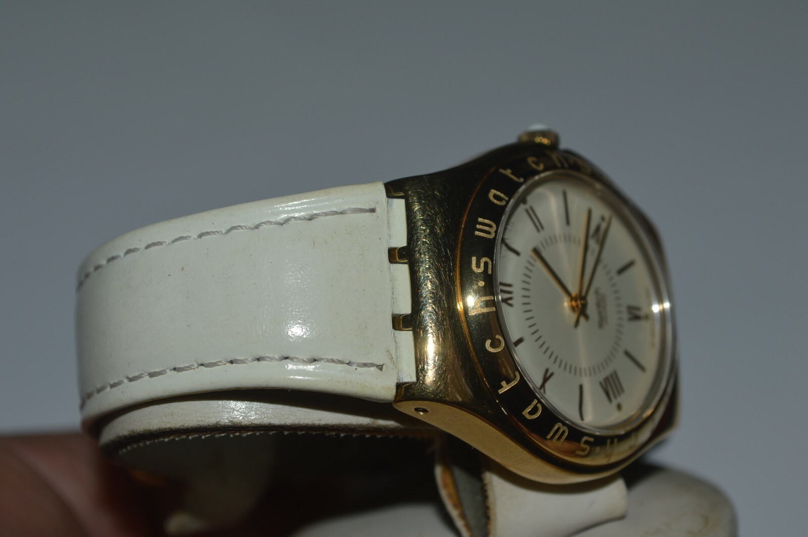 Swatch IRONY Medium Watch YLG109 MALAKO 1998 Swiss Ladies Stainless Steel 33 mm