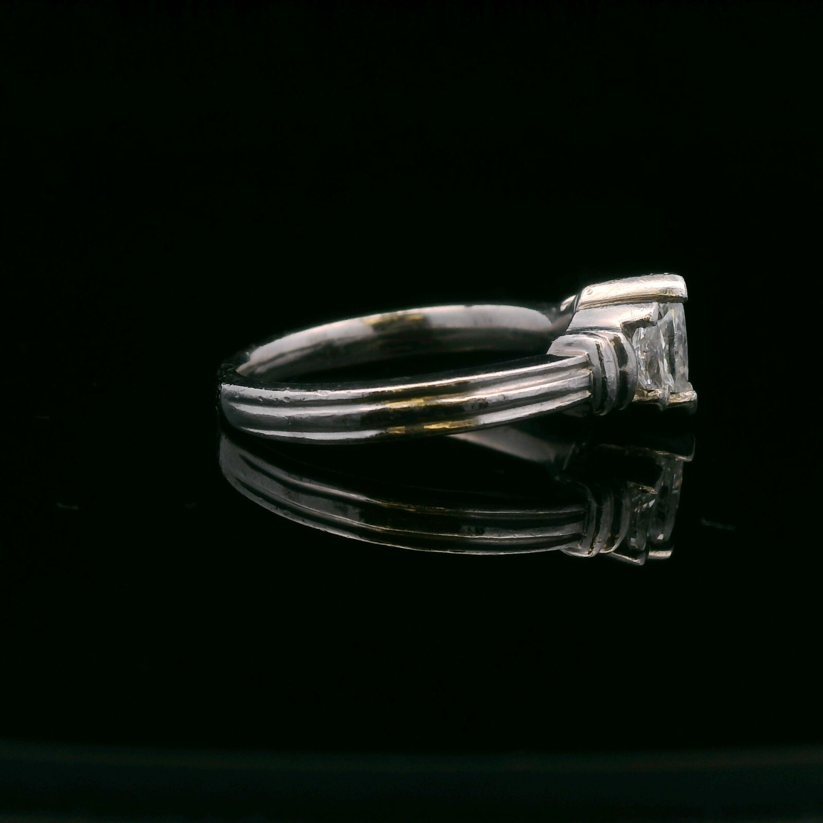 Platinum 950 0.50cttw Diamond Ring – Size 5.75 – 6.80g