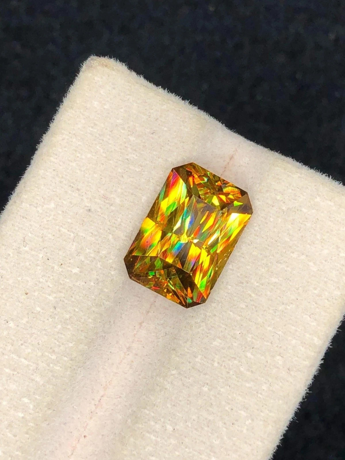 4.05 Ct Natural Full Fire Sphene Titanite Radiant Cut Loose Gemstone For Jewelry