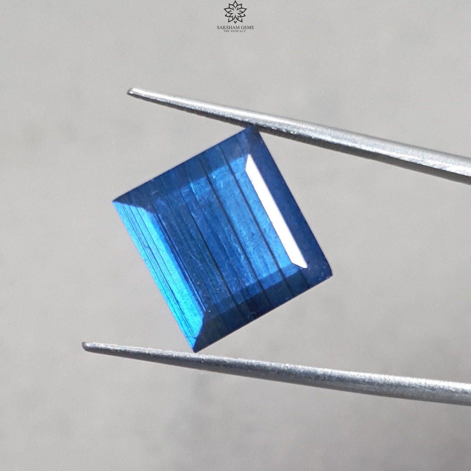 11.80cts High Quality Natural Blue Labradorite Square Shape 1pc 14*13mm