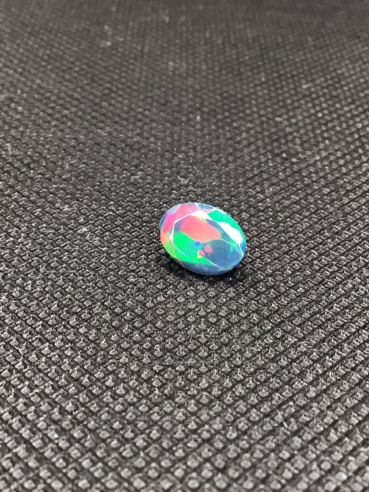 1.75ct Natural Black Opal Oval Cut – Bright Multicolour Fire Clean Stone 9.40mm✨