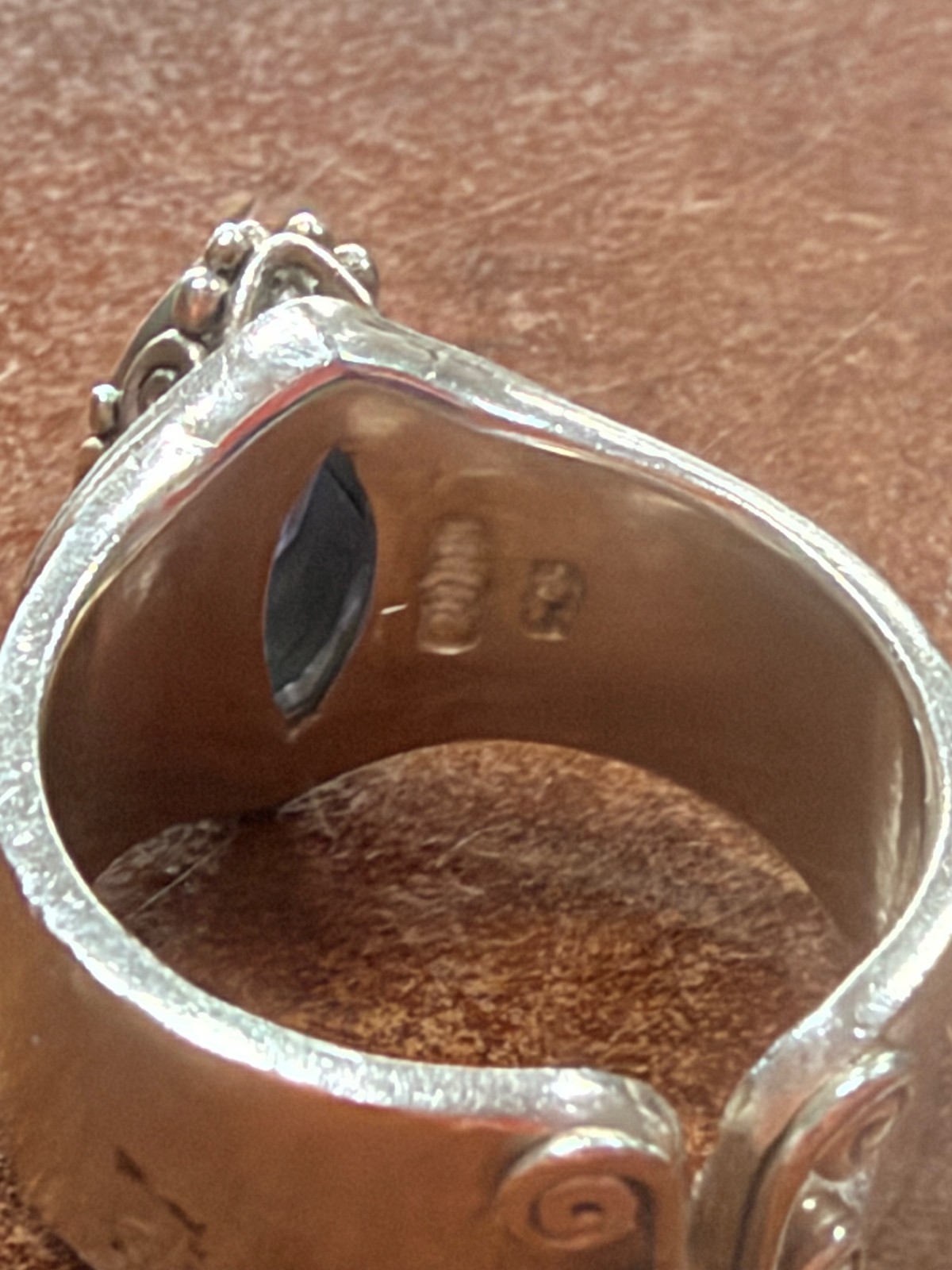 Sajen Sterling Silver Ring (Size 7.5+) with Natural iolite [076DUW]
