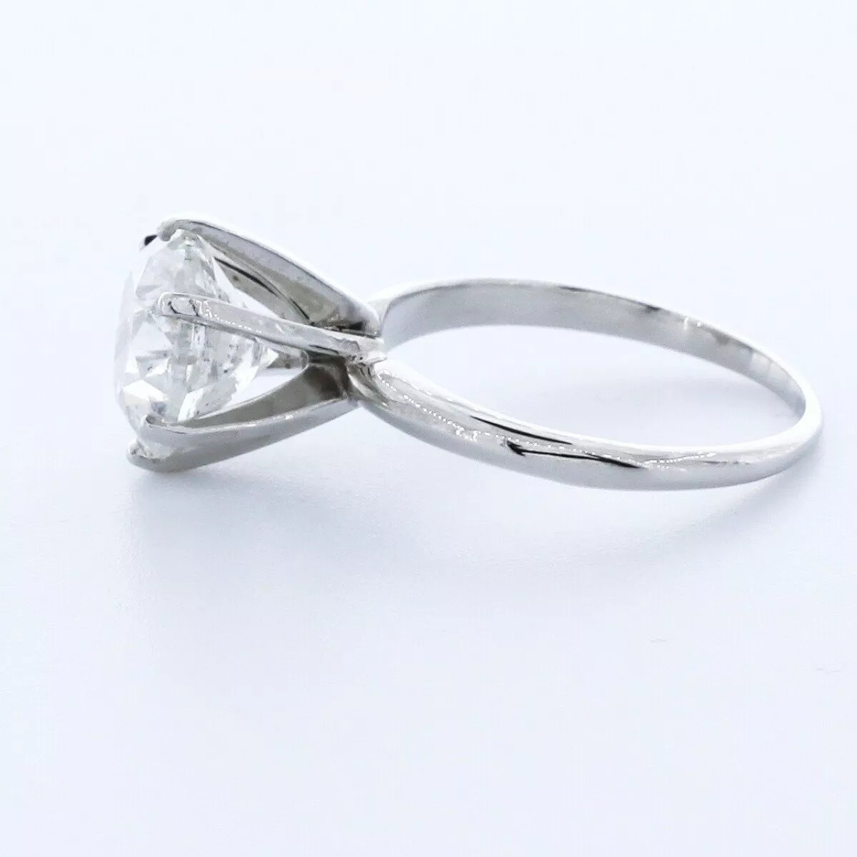 Solitaire Engagement Ring Platinum Classic 2.84 CT Round Lab-Grown Diamond H I1
