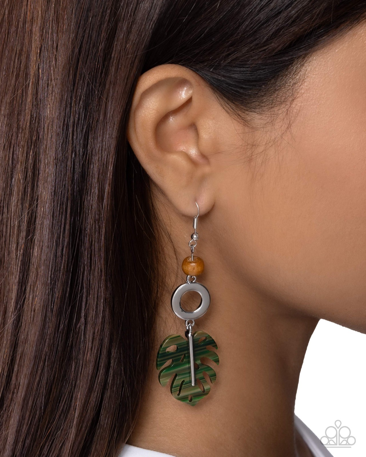 Paparazzi Cabana Cruise – Green – Wood Bead – Green Acrylic Palm Leaf – Earrings