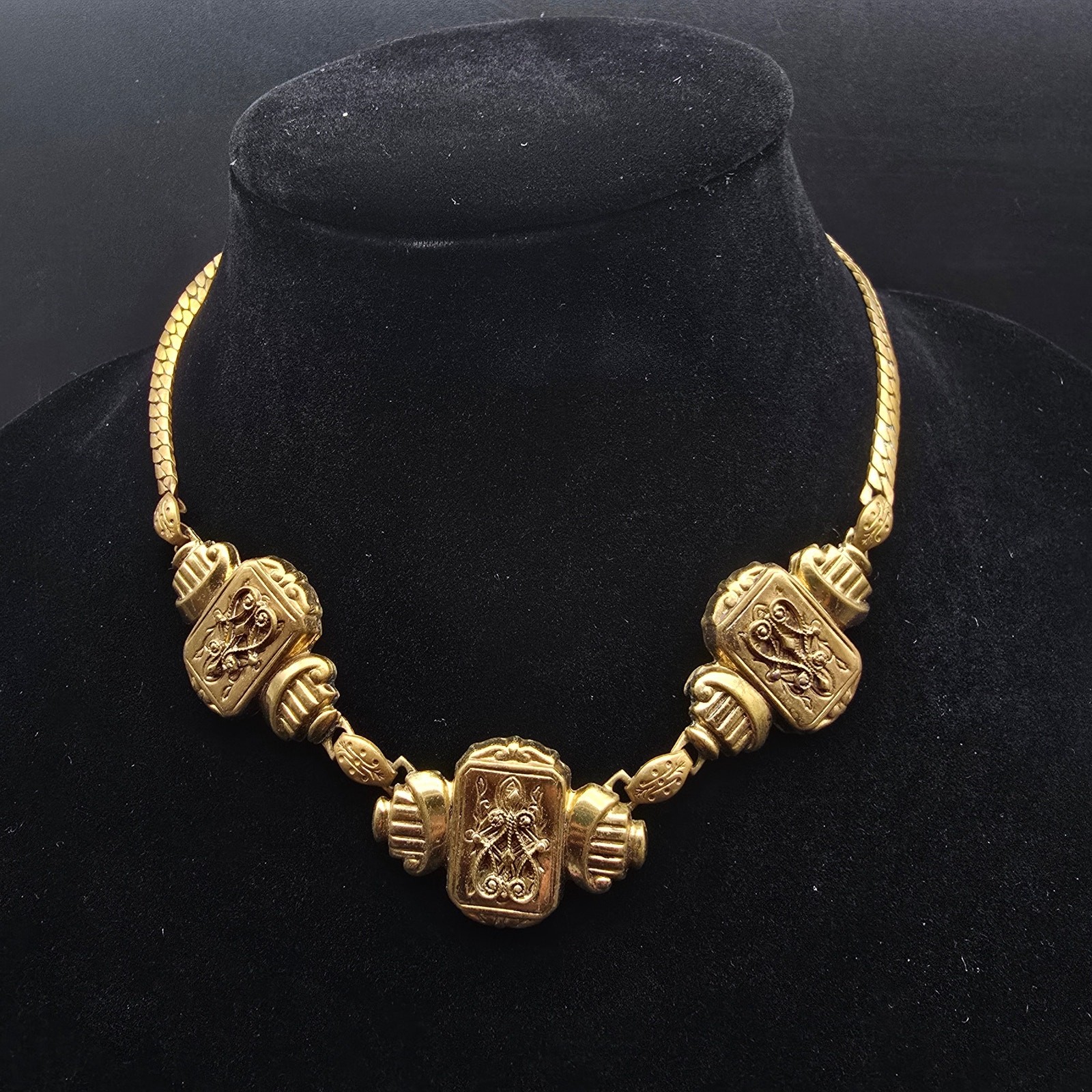 Vintage Etruscan Revival Gold TOne Necklace Embossed Plaques