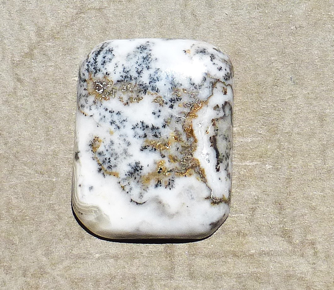 NATURAL manganese dendrites in calcite cabochon from California (45.50 cts.)