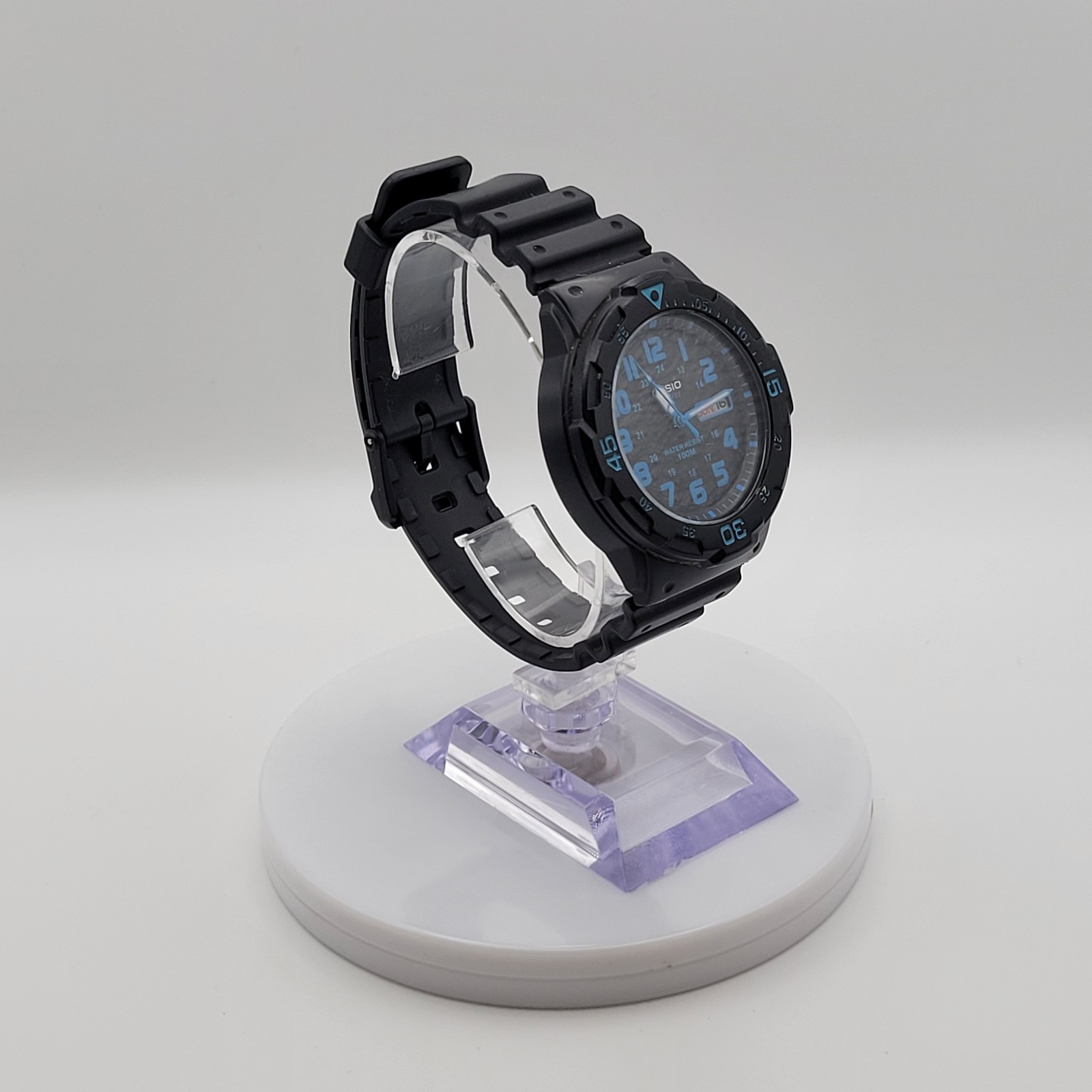 Casio MRW-200H Diver Style Watch Blue Dial Black Resin Day Date 100M Fresh Batt