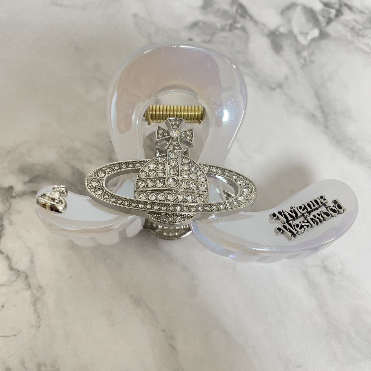 Vivienne Westwood Hair Clip Orb 11 x 6.5 x 3.6cm Plastic White Silver