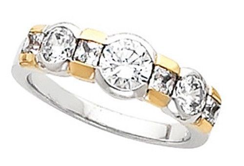 0.90 ct total Princess cut & Round Diamond Ring 14k Two-Tone Gold Wedding Band