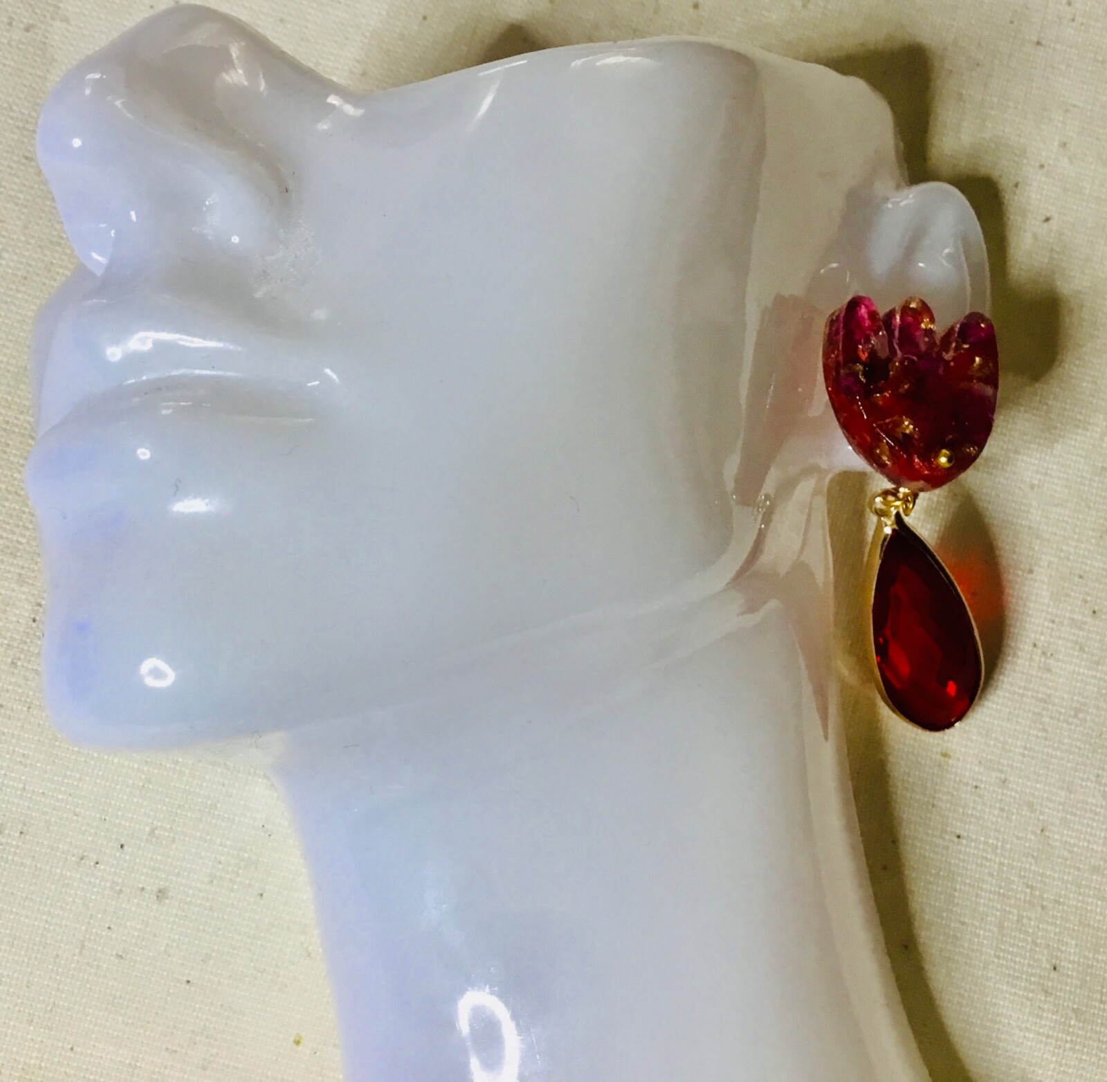 Crimson Garden Jewelry Set – Real Red Hortensias Ring & Drop Earrings in Resin