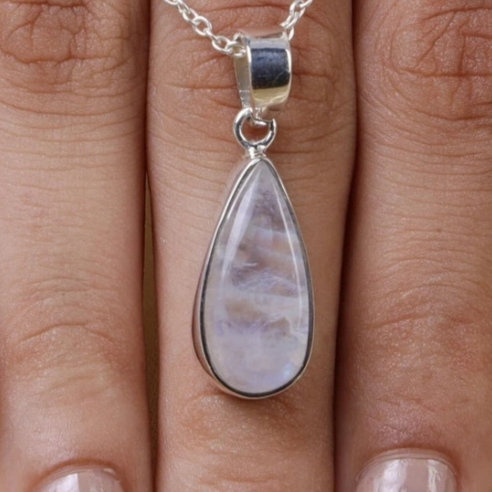 Natutal Moonstone Gemstone 925 Sterling Silver Handmade Pandant For Gift E-699