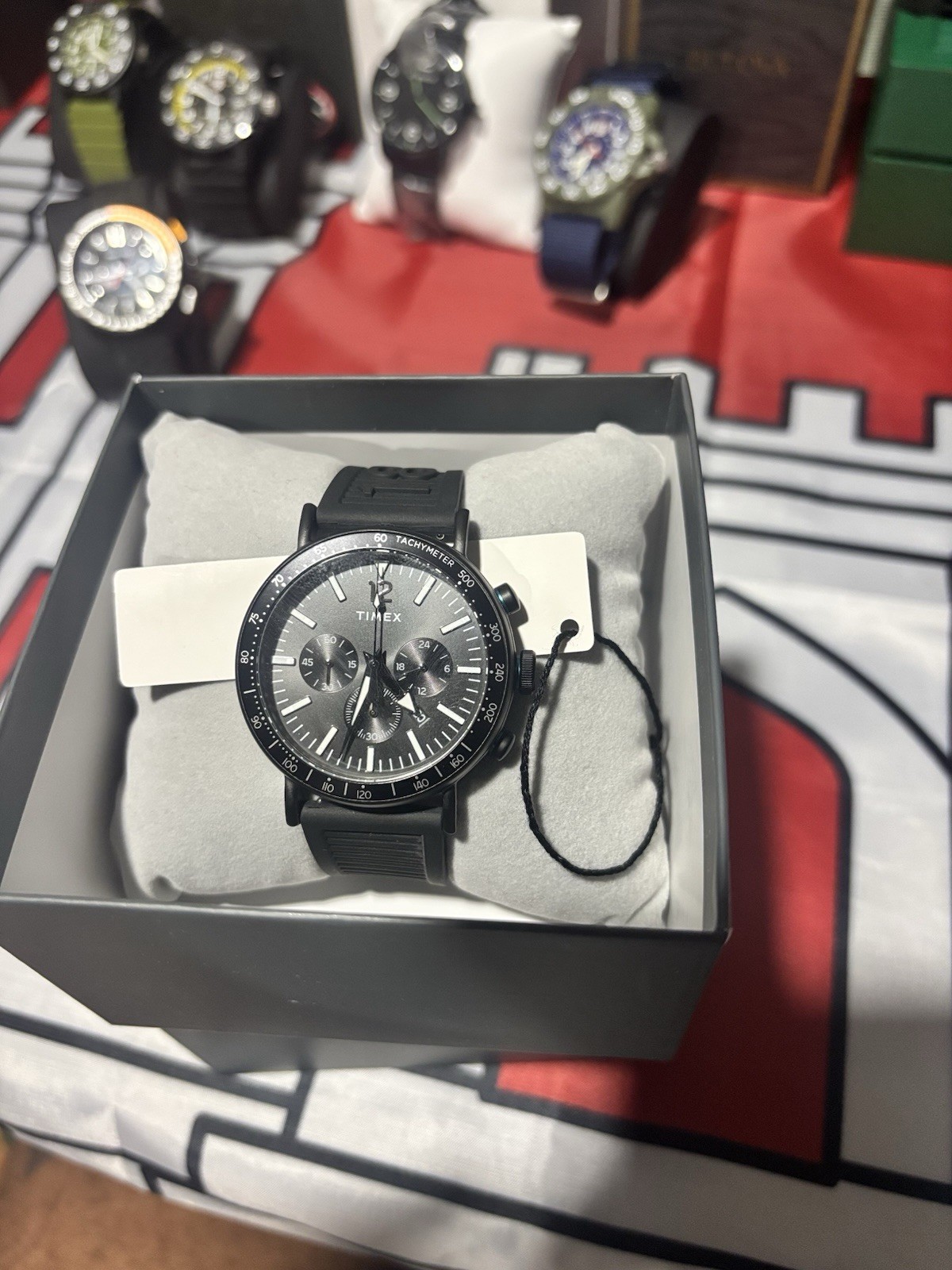 Timex Chronograph Tachymeter 42mm Quartz Gray Dial Black Rubber Strap 100m Box