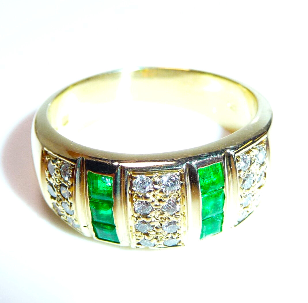 Ring 585 Gold 0.33 ct. Diamonds 0.44ct. Emerald Size 57 18.1mm / 8.51g Excellent Condition