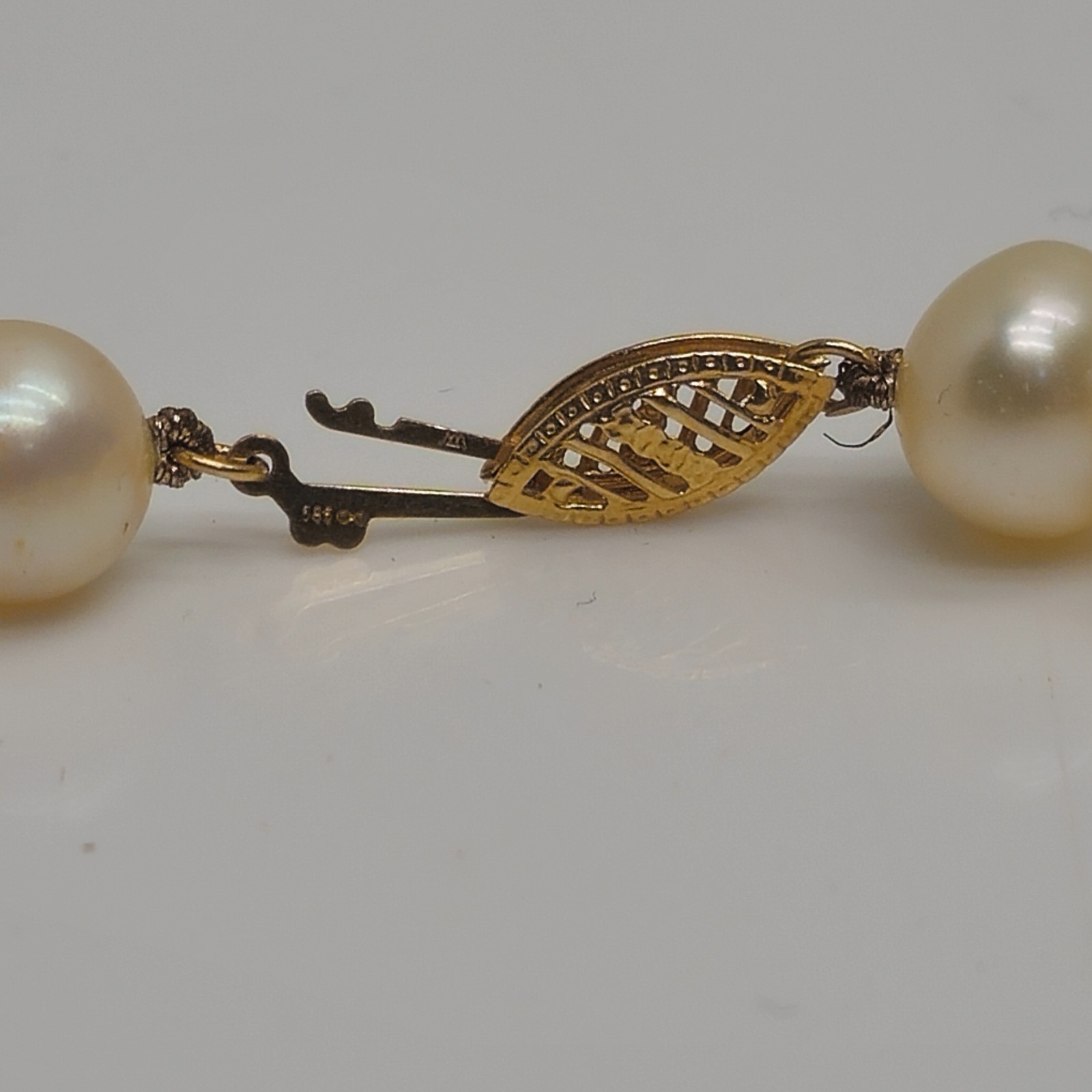 Pearl Necklace 18.5in Infinity Stamp 585 14Kt Gold Clasp 49.8g Elegant Classic