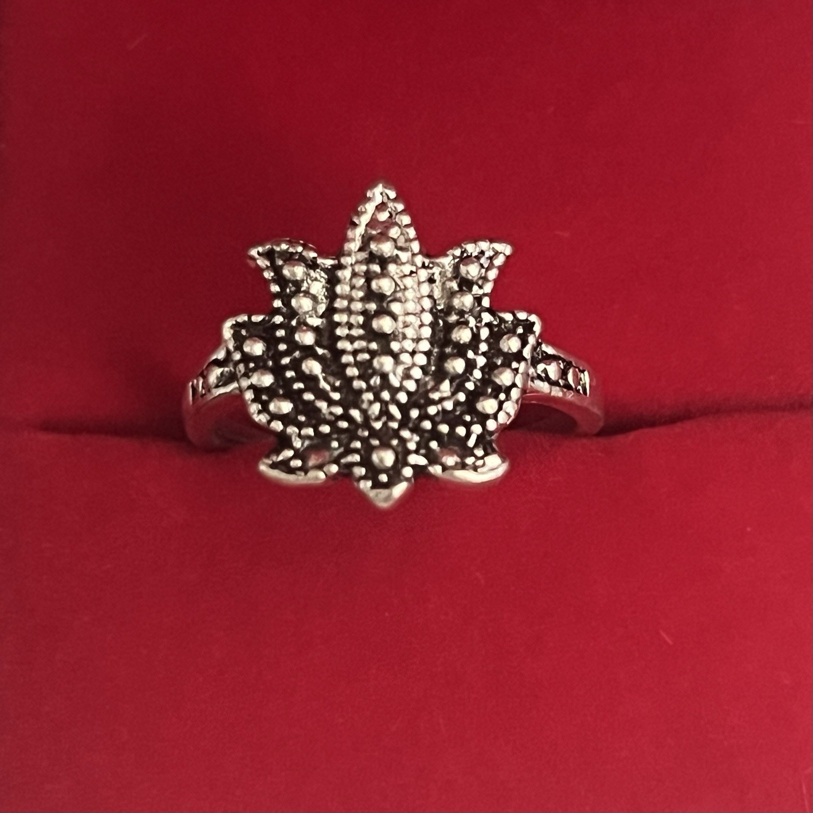 Classic Design Lotus Flower Ring Stainless Steel Silver Ring Size 6