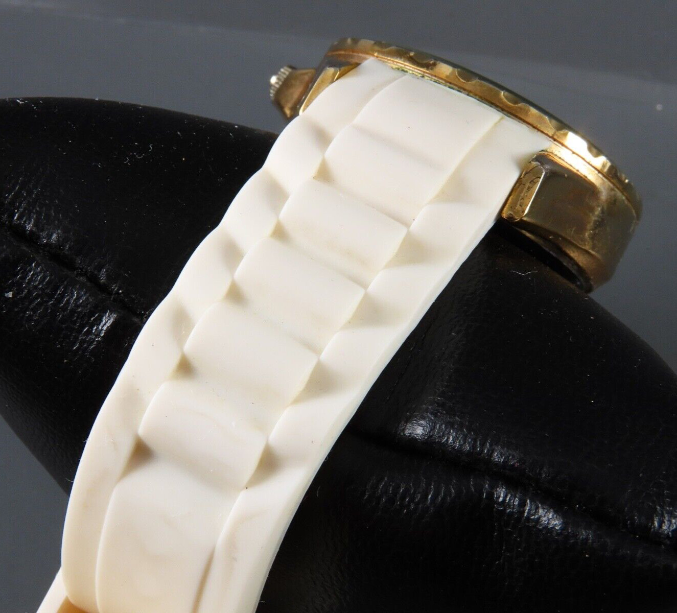 STRADA WRIST WATCH Off-White Silicone Sport Band LARGE GOLD CRYSTAL BEZEL DIAL
