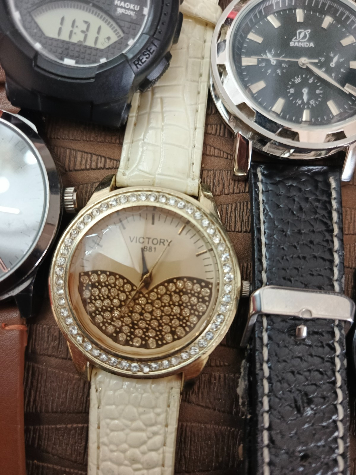 Lot Of 6 Vintage Mens Womens Watches Haoku Sanda Omax Gemstar For Parts Repair