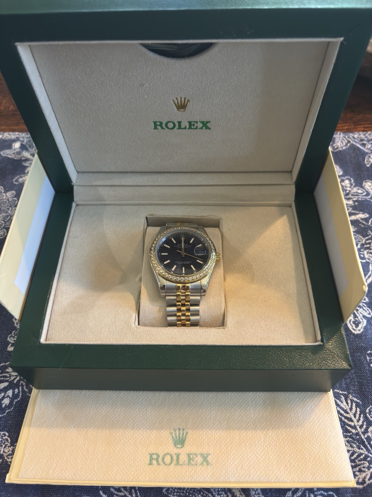 Rolex 39139.01 Wristwatch with Storage Box (Green)