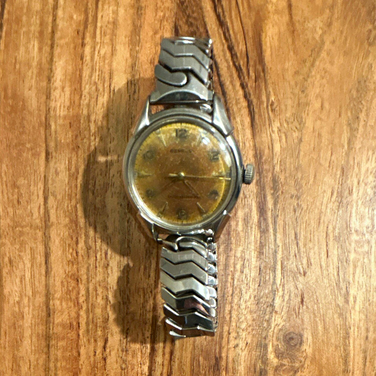 Benrus Shock Absorber / Dustproof mechanical watch, likely from around the 1950s