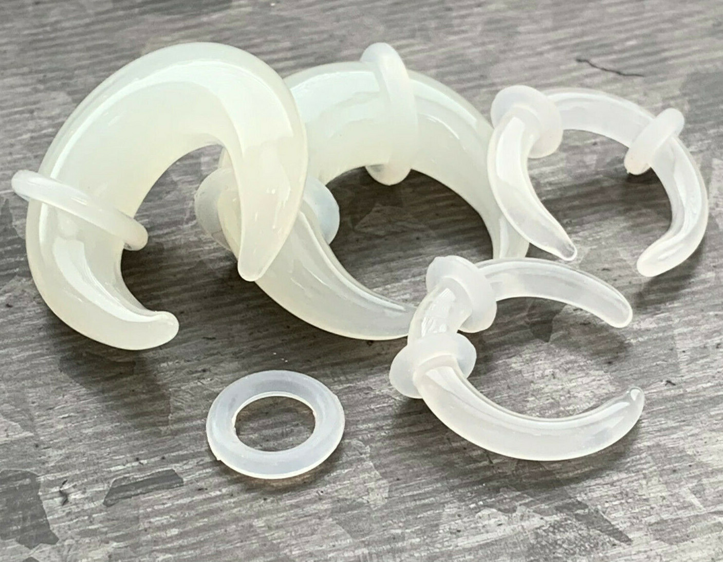 PAIR White Glass Buffalo Style Tapers Plugs Expanders Gauges Septum Pincer