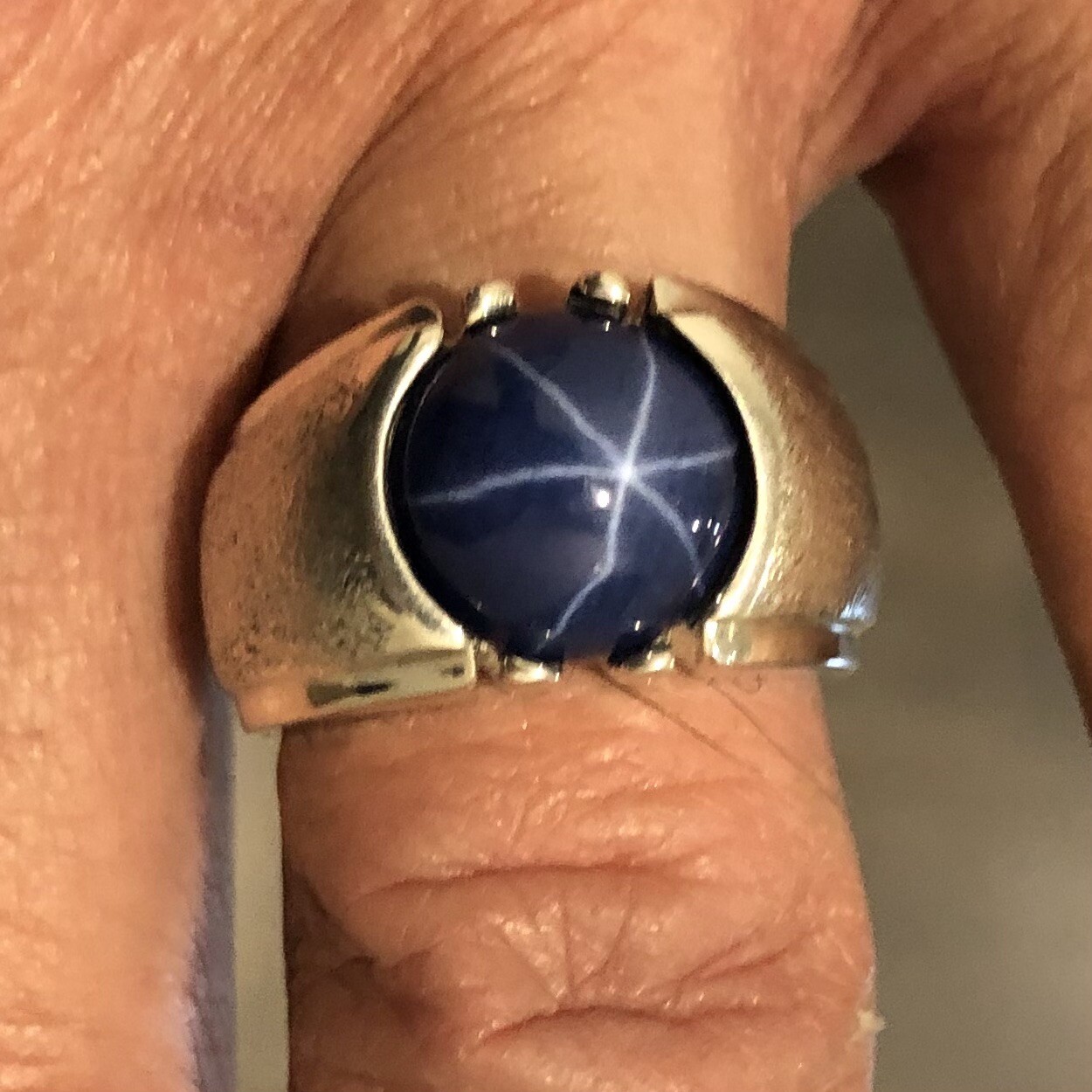 MJG STERLING SILVER CLASSIC MEN’S RING.12mm ROUND LAB BLUE STAR SAPPHIRE. SZ 10