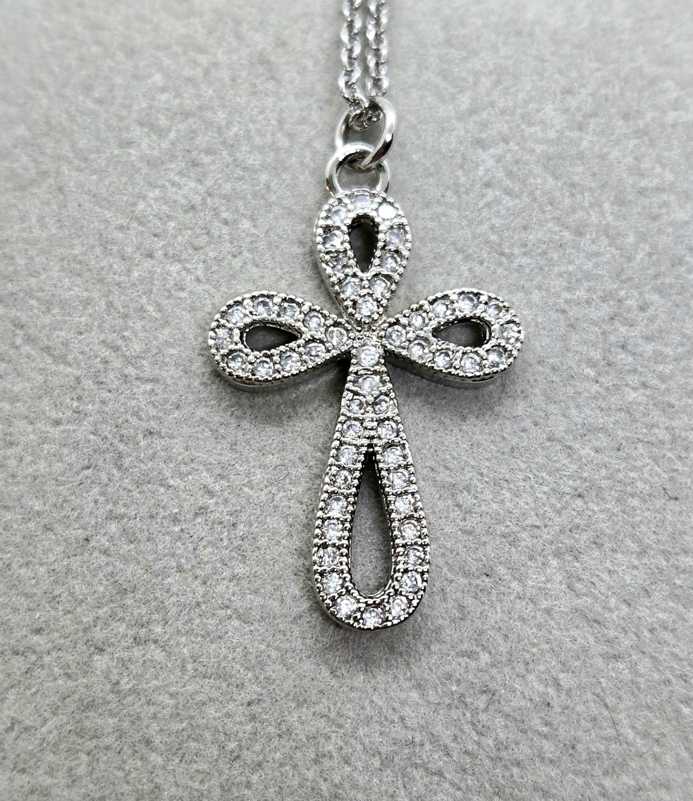 Alexa’s Angels Children’s Teen CZ Cubic Zirconia Silver tone Cross Necklace 16″