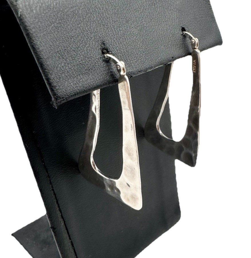 Designer Finola Huges Bolivia Sterling Silver Hammered Modernist Hoop Earrings