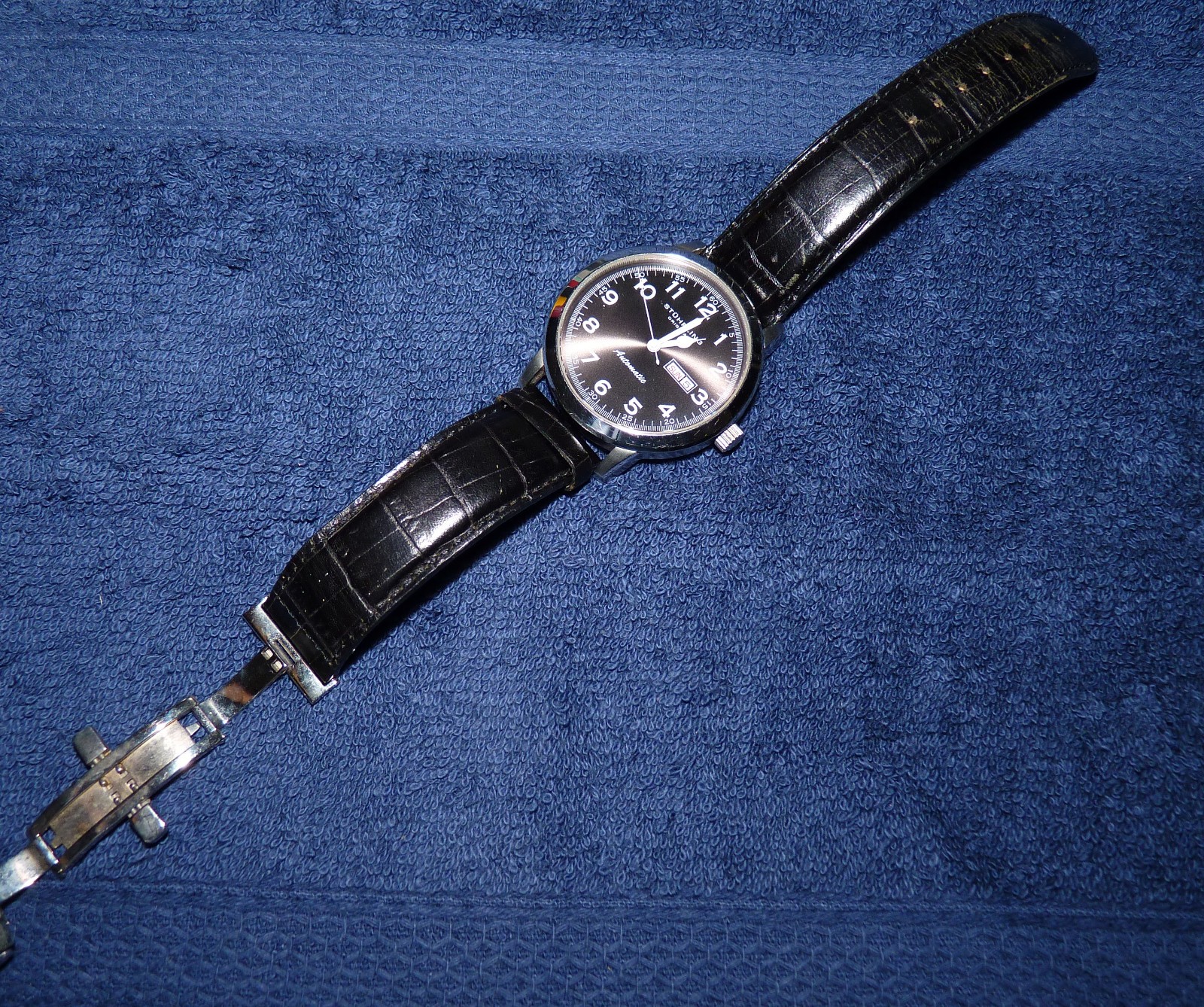 Stuhrling Original Lexus 44mm Day & Date, Charcoal Gray Dial, Black Strap, VG