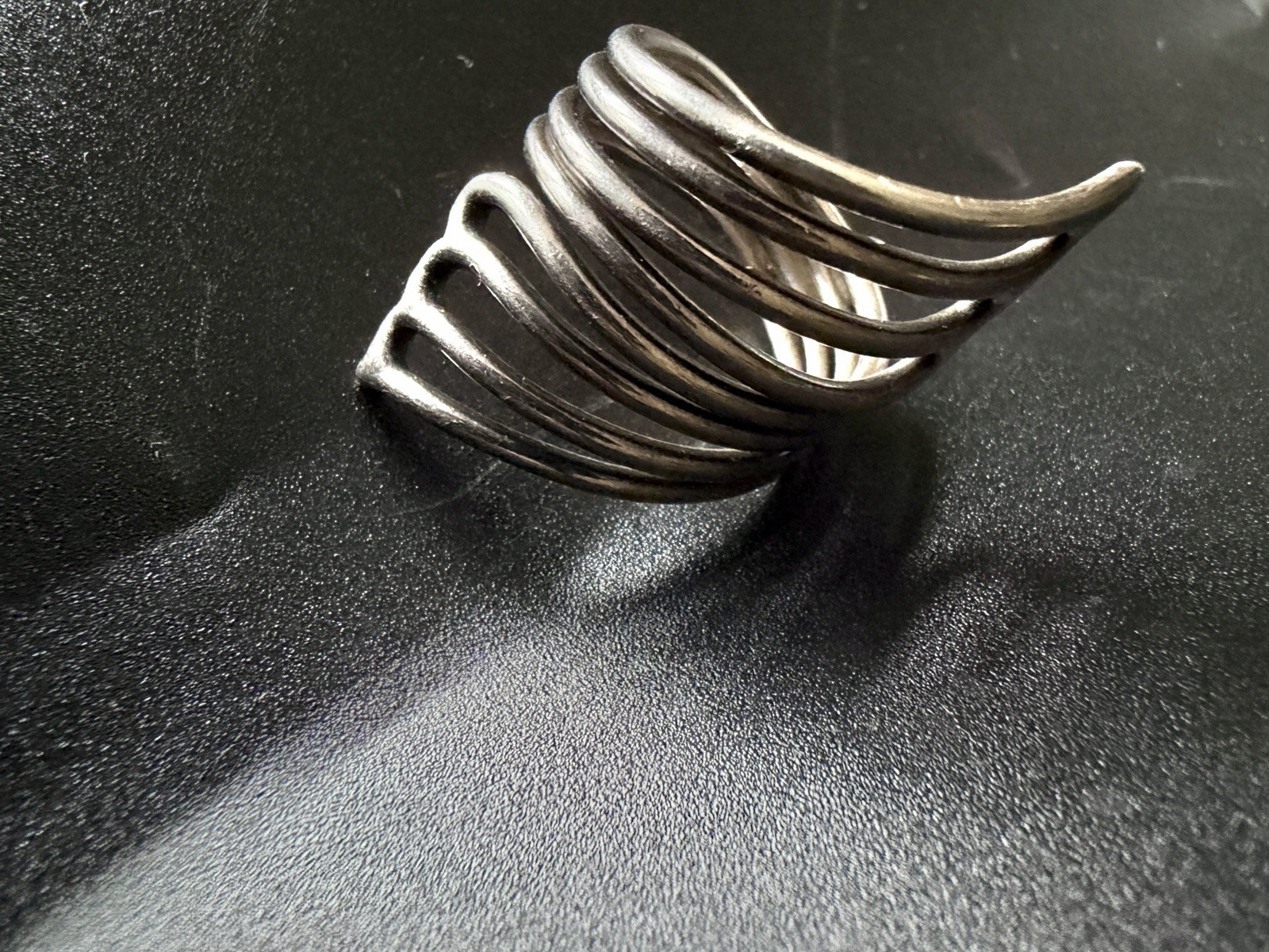 925 Silver Modernist Openwork Bypass Ring 8.8 Grams Size 8.5 Sculptural Vintage