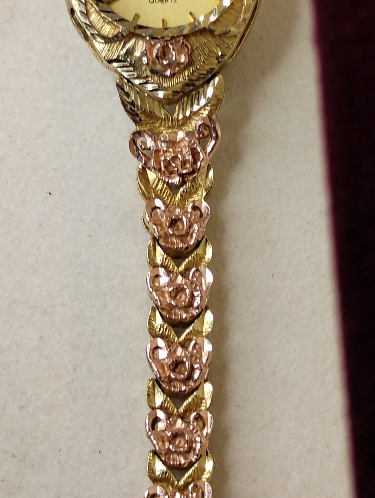 Geneve Classic 10 Kt Gold Watch Vintage YG W/ Rose Gold Beautiful & Working Rare